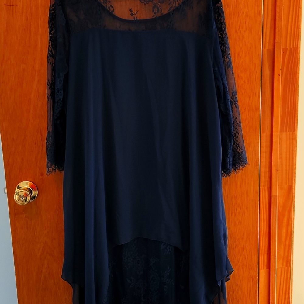 beautiful navy blue dress never worn